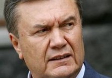 Виктор Янукович призывает регионалов работать