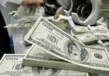 Доллар начал падать