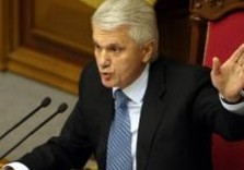 Литвин надеется провести будущие выборы по открытым партийным спискам