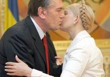 Грызня между Ющенко и Тимошенко не прекращается