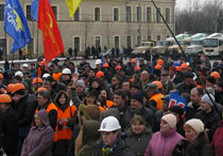строители