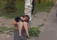 пьяная женщина