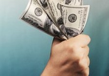 НБУ проводит аукцион по доллару для физлиц