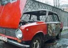 машина везалась в бюрдюр и загорелась
