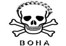 вона працюэ