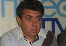редактор и автор телепрограммы «губернские хроники», член секретариата областного отделения национального союза журналистов борис браги