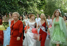 выпускники
