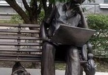 памятник программисту