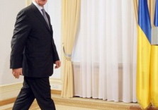 азаров