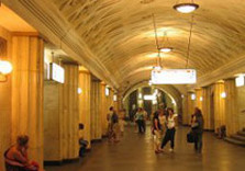 станция метро театральная