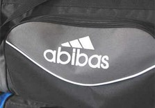 адидас