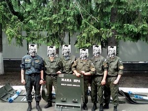 Броня с именем: 100 бронещитов для ЗУ передали волонтеры Help Army вместе с Харьковским заводом средств индивидуальной защиты