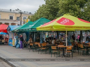 харьков привокзальная площадь летнее кафе