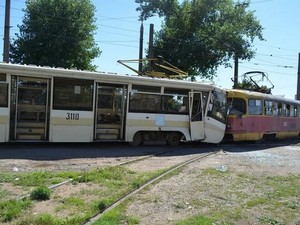 столкновение трамваев на салтовке