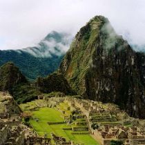Древние гробницы могут изменить историю Перу