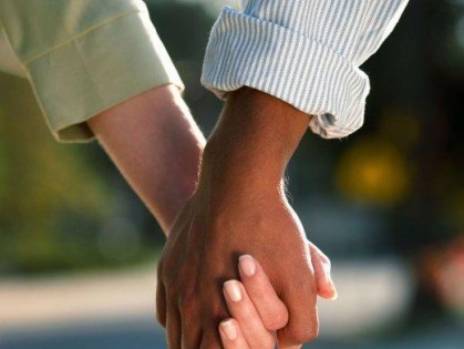 Различия могут влиять на ваши отношения. Но для настоящей любви преград, конечно же, нет
