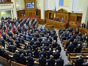 Михаил Добкин и Дголосовал против изменений в Основной закон