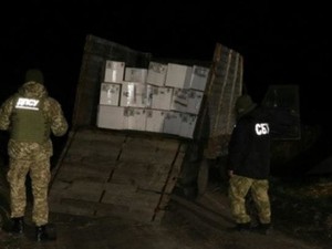 СБУ поймала дельцов на отправке очередной партии более чем на 700 кг
